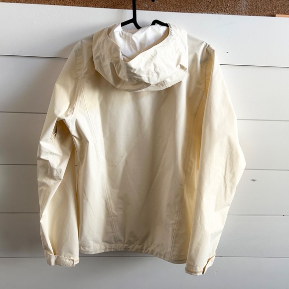 Quince Weatherproof Short Rain Shell Jacket NWOT - Picture 5 of 7